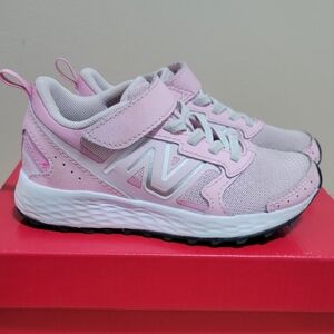 New Balance Sneakers Girls